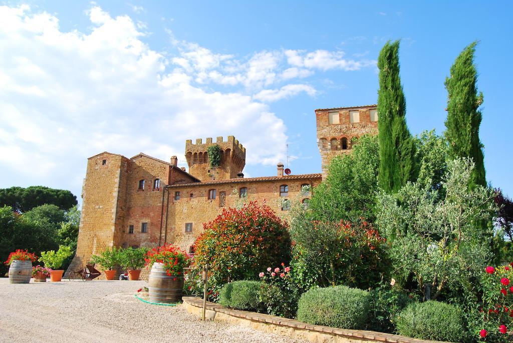 Agriturismo Castello La Grancia Di Spedaletto Pienza Exterior photo