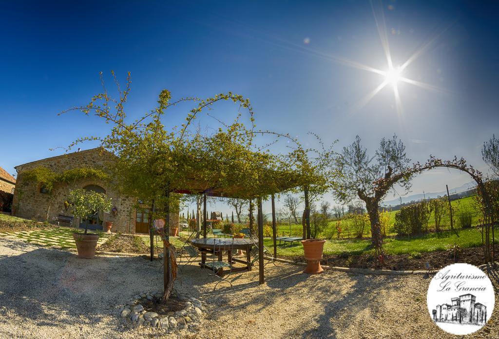 Agriturismo Castello La Grancia Di Spedaletto Pienza Exterior photo